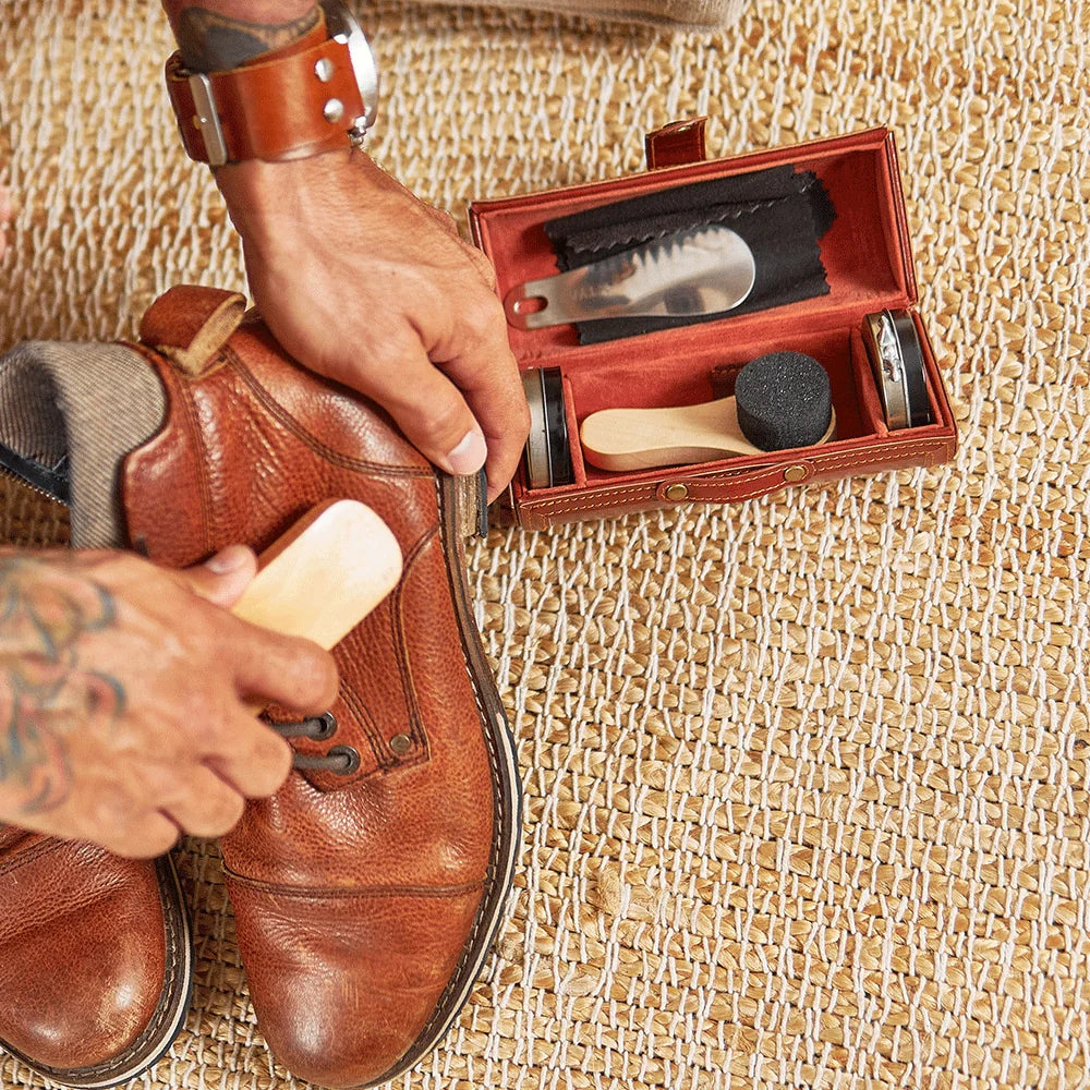 Annabel Trends Gentlemans Shoe Shine Kit