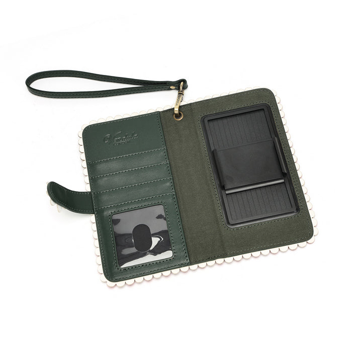 Vendula Farmhouse Pantry Universal Phone