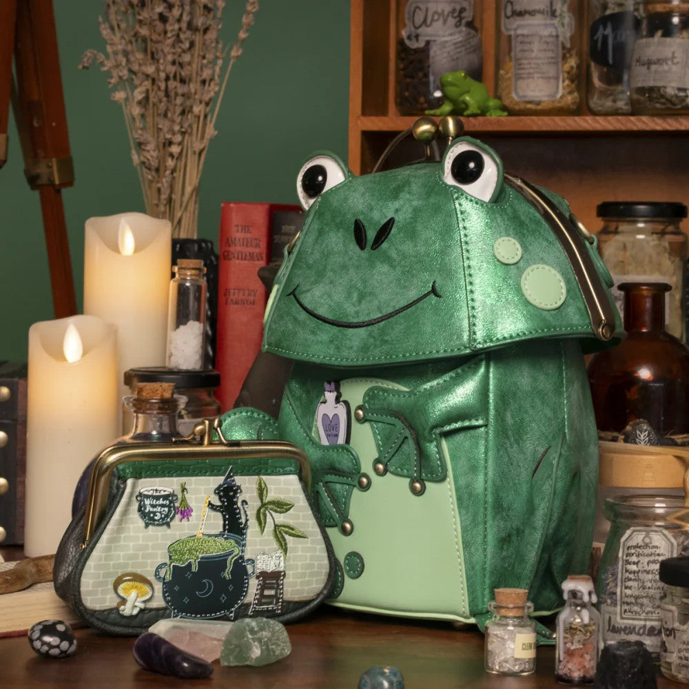 Vendula The Witches Pantry Clipper Coin