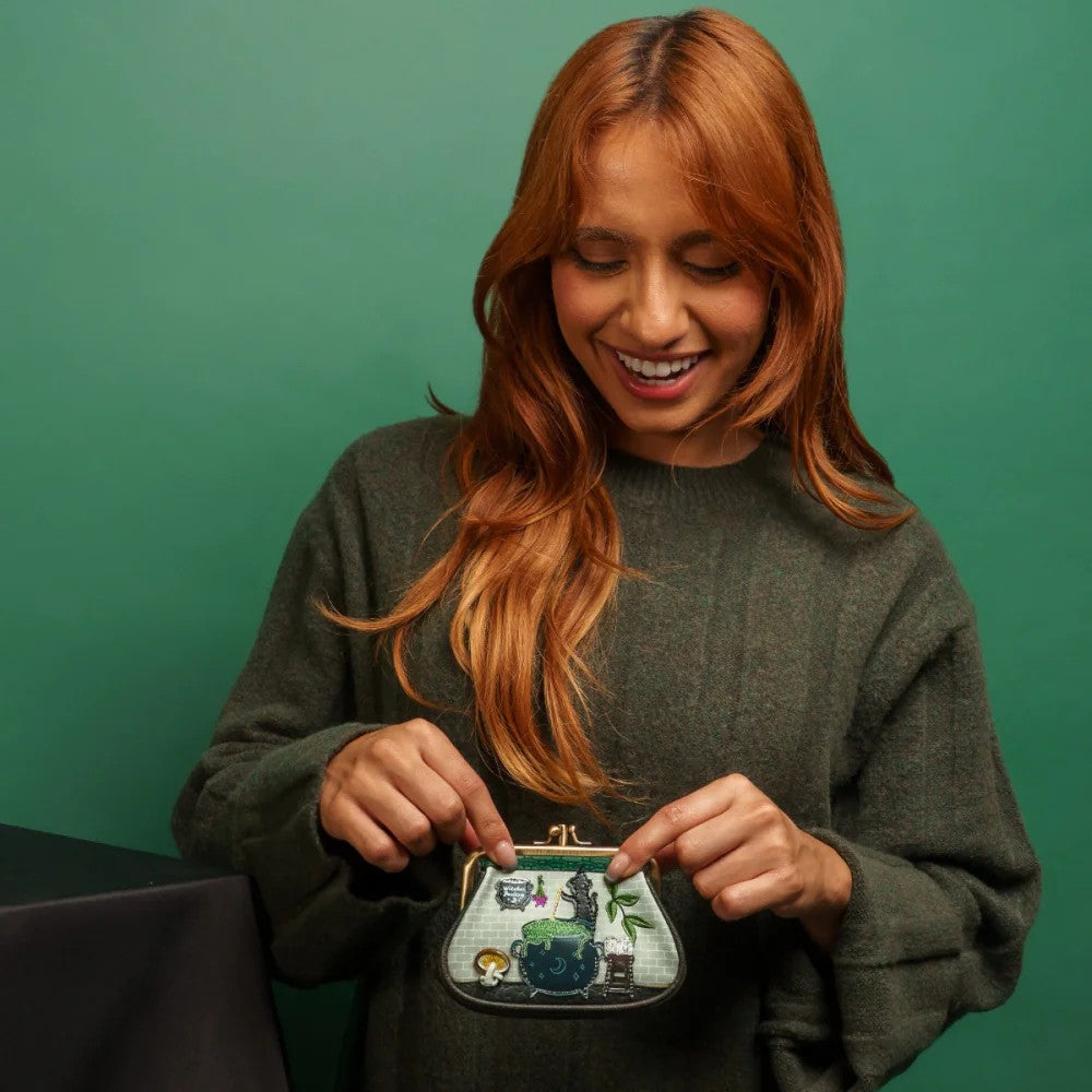 Vendula The Witches Pantry Clipper Coin