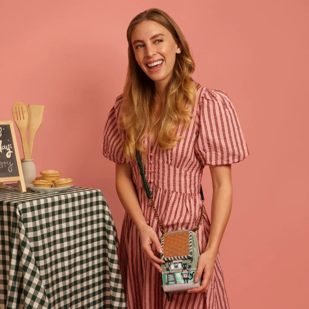 Vendula Pie Shop Callaway Bag