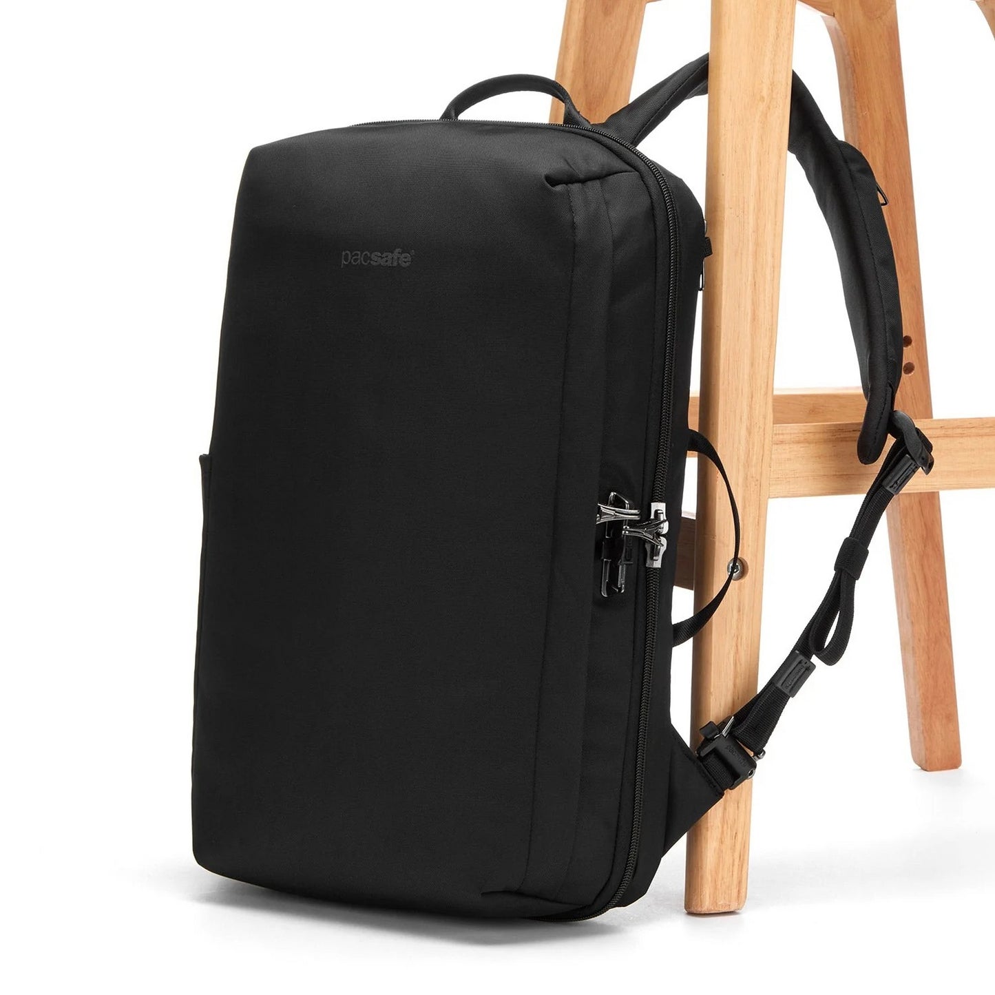 Pacsafe Back Pack 30635 Black