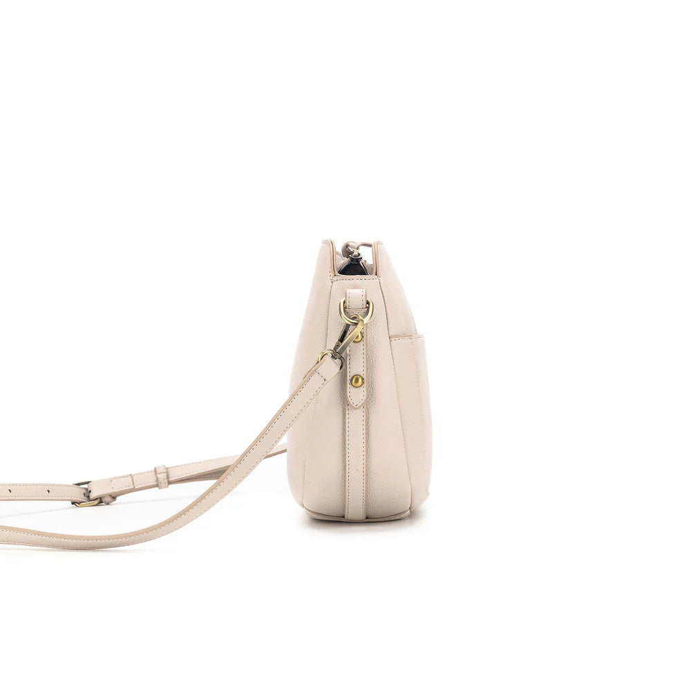 Black Caviar Handbag Paris Ivory